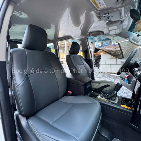 Bọc Ghế Da Ô Tô Ở Quận 11 – Tăng Đẳng Cấp, Bảo Vệ Nội Thất Với Auto Hoài Phát