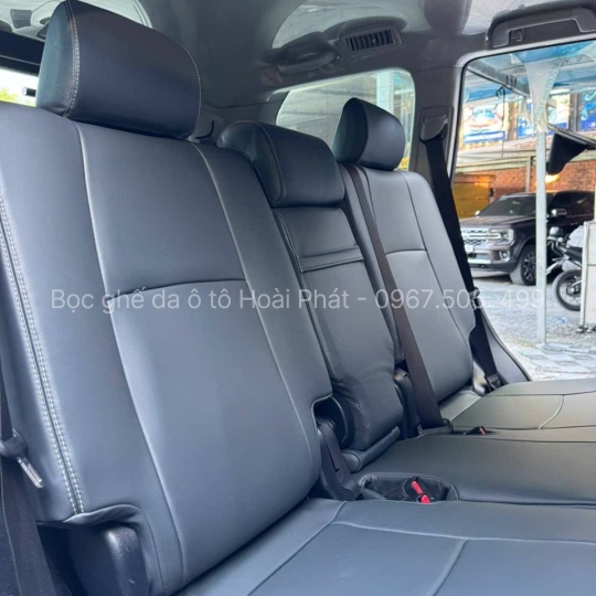 Bọc Ghế Da Ô Tô Ở Quận 11 – Tăng Đẳng Cấp, Bảo Vệ Nội Thất Với Auto Hoài Phát