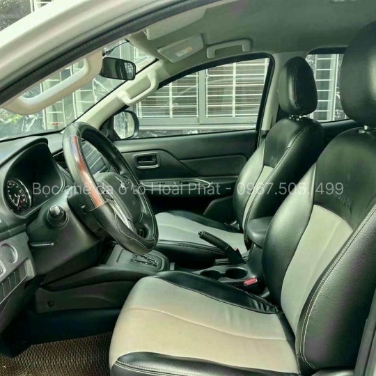 Bọc ghế da Mitsubishi Triton